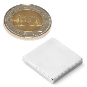 Neodímium hasáb mágnes 20X20X3